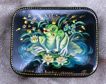 Artist Signed Russian Lacquer Hand Painted Box - Fairy Tale - The Princess and the Frog or The Frog Prince