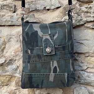 Sac en jean upcycling camouflage unisexe