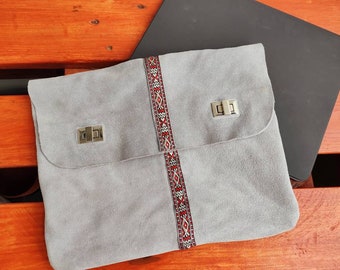 Étui pour tablette iPad sac en cuir véritable upcycling unique
