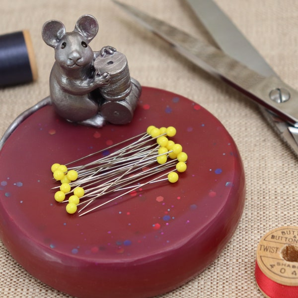 Mouse Magnetic Pin Cushion