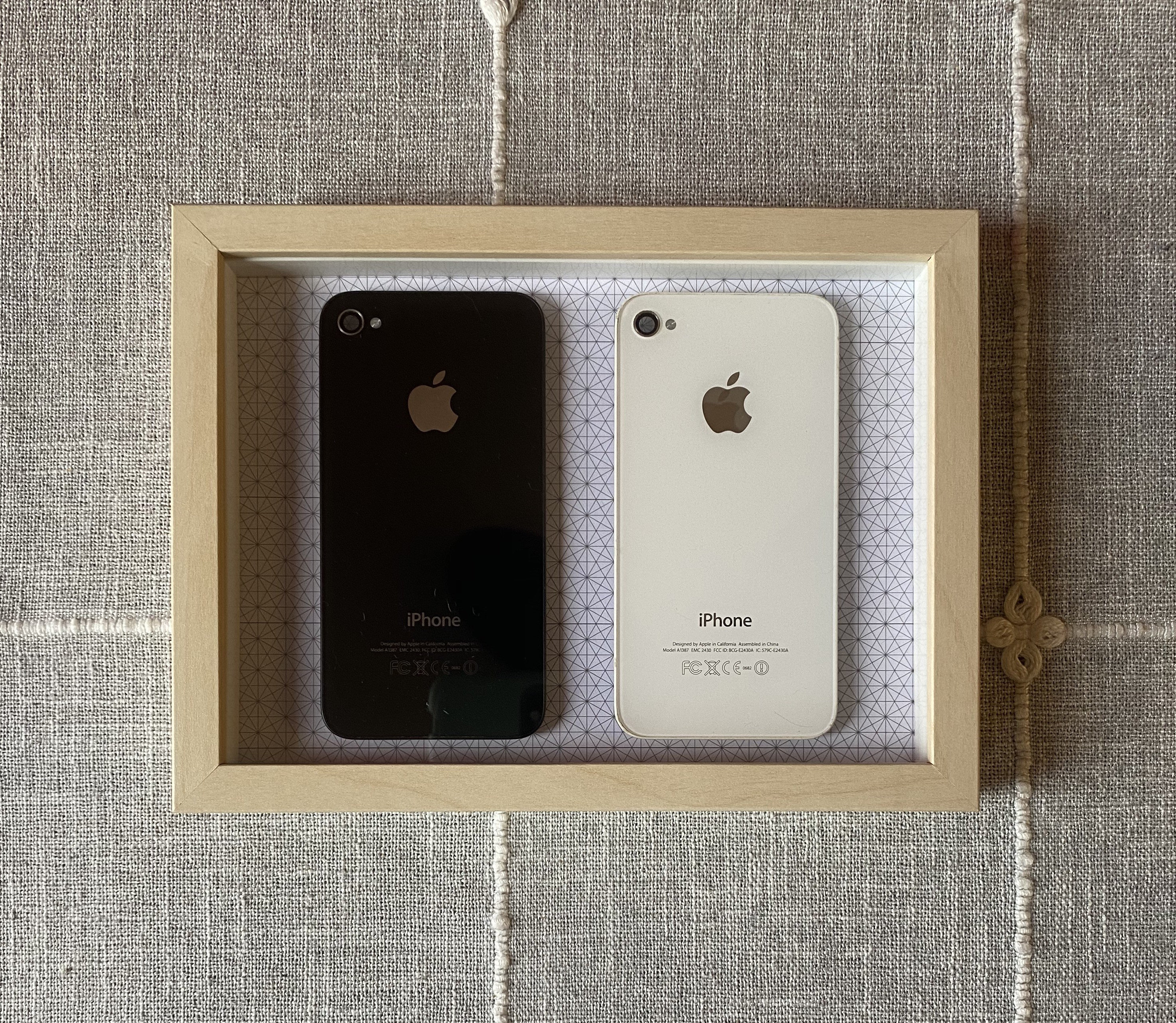 Society6 iPhone4/4S,5用 like yesterday il_fullxfull.2711471471_qw8j.jpg