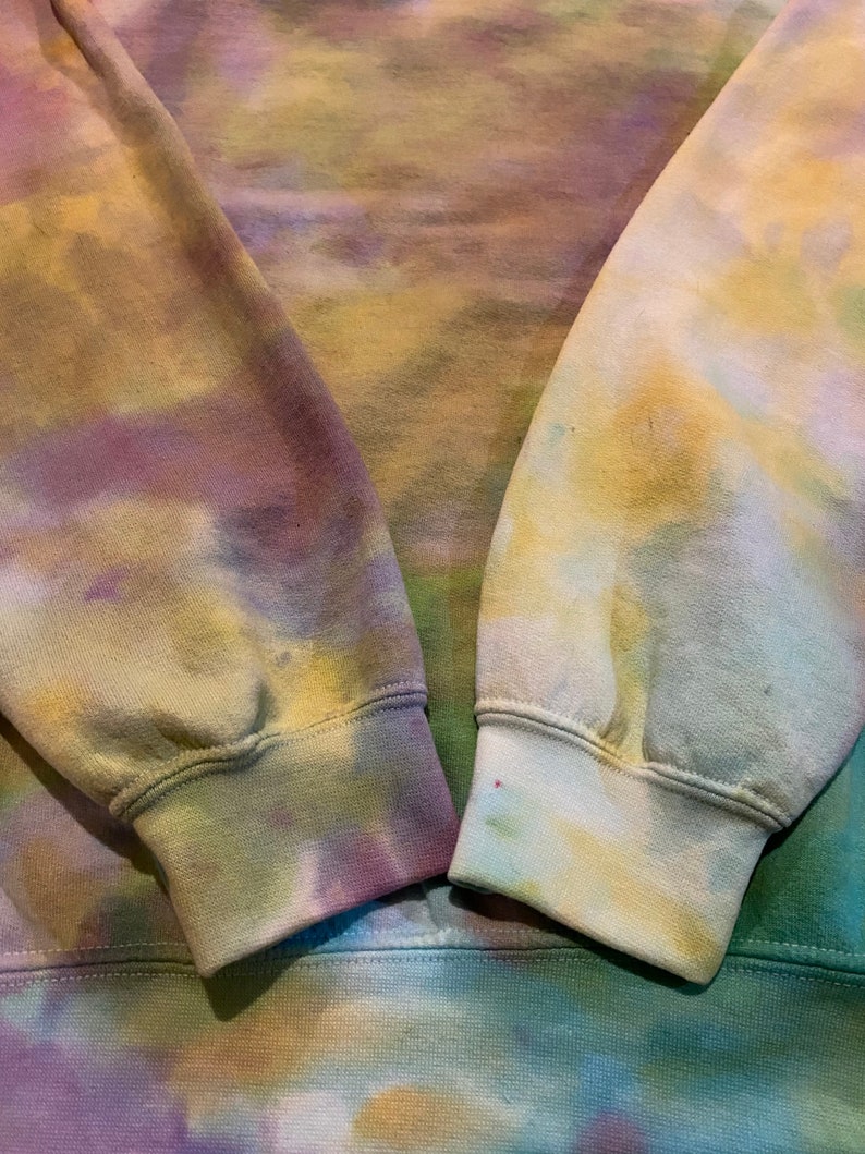 Ice Dye Galaxy Sweatshirt Crewneck Pullover Mens Size M US/CAN Sizing image 5