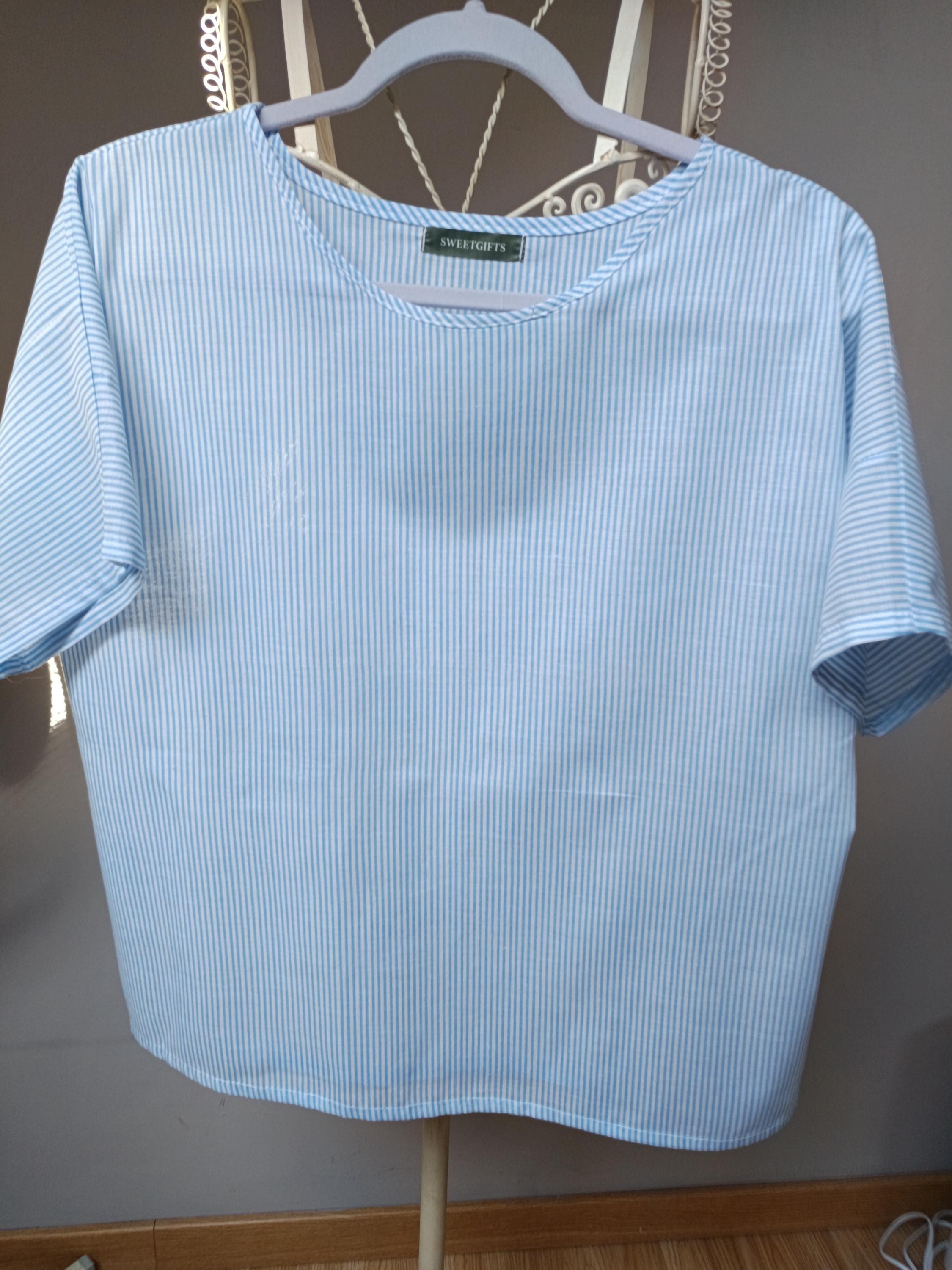 upcycled blouse, zomerblouse, boho, handgemaakt, gerecyclede kleding, upcycled kleding, herwerkte blouse, herwerkte vintage, cadeau voor recycleliefhebbers,