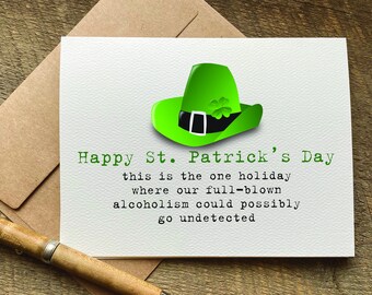 drôle de rue. carte de la Saint-Patrick / un jour férié où notre alcoolisme total passe inaperçu / humour potable / carte de voeux irlandaise pour adultes