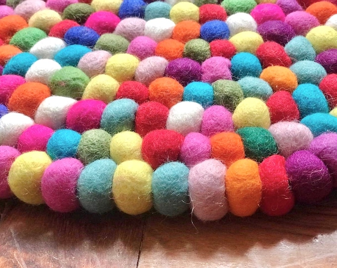 Minty Dream Round Felt Ball Rug, Wool Handmade Play Mat, Kids Nursery ...