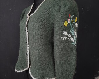 90s embroidered Dirndl knitted green wool CARDIGAN Octoberfest Alpen pansy flower romantic Christmas gift boho vintage puff Victorian XL
