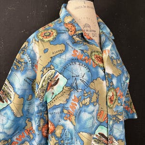 90er Weltkarte Kompass Arktis Flugzeug SHIRT Top Meer Land Blau Erdkunde Lehrer Festival funky party hell L