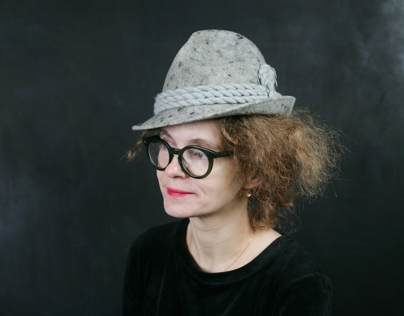 Trachten HAT dirndl Alpen Tyrol German Oktoberfest steampunk Bavarian fedora grey spotty rare Mount Everest felt 56