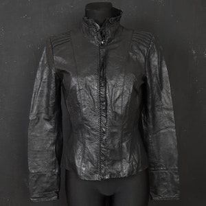 Blazer VESTE tressé en cuir noir à volants Danier des années 2000 style victorien punk steampunk vintage doux romantique féminin fête vintage XS
