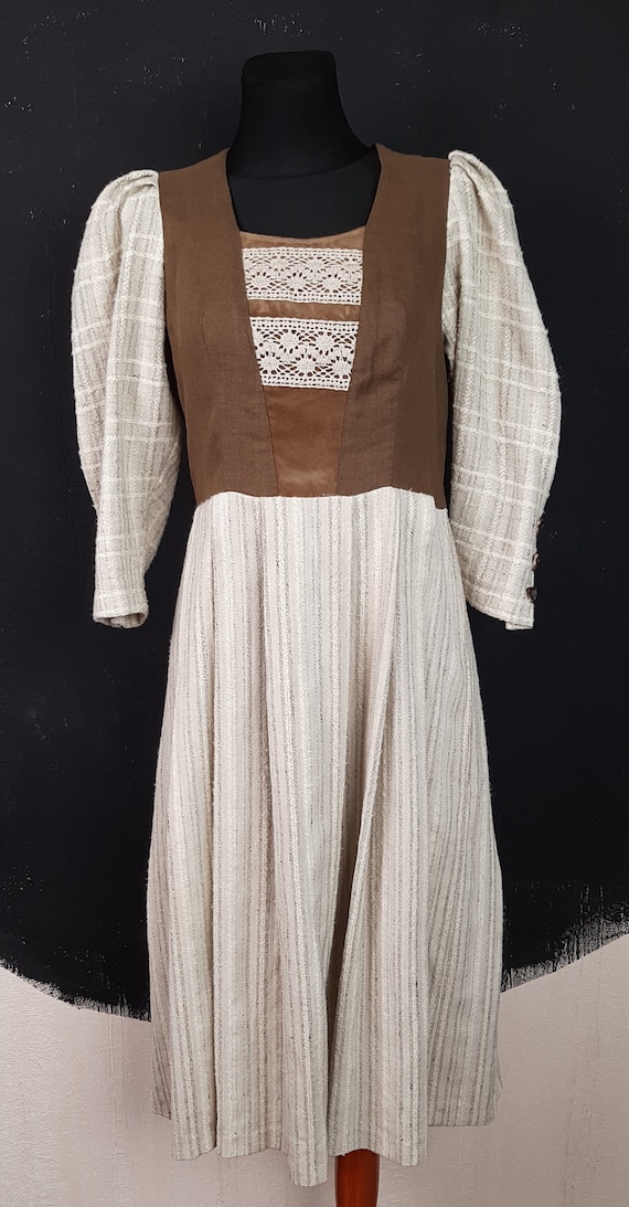 70s Dirndl brown lace medieval DRESS heart modest… - image 2