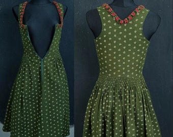 70s vintage moss green flower Dirndl DRESS girl pinafore German Austrian Octoberfest Alpen cottagecore festival summer XXS