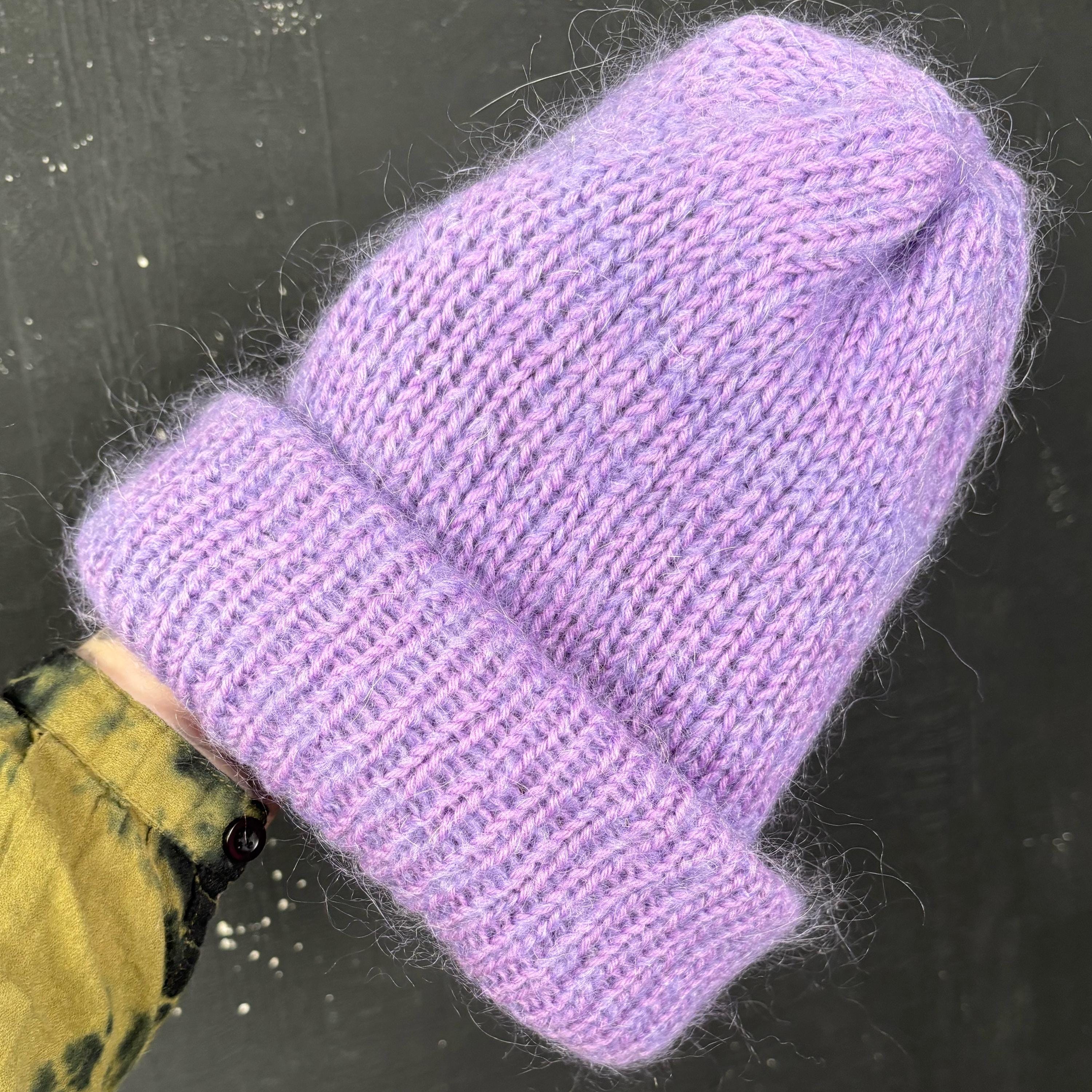Bonnet Violet En Laine Peignée Tricoté Main - Taille M, Motif Tressé, Fait Main En France