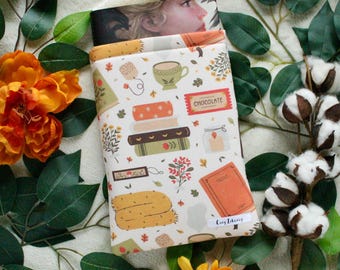 Cozy Reading Padded Book Sleeve