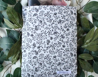 Pumpkin Flora Padded Book Sleeve