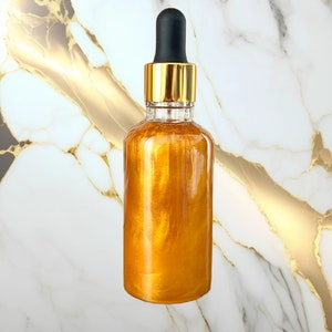 Body Shimmer Oil - Desert Queen Scented - Self Care - Natural Ingredients Skincare - Moisturing Oil - Golden Shimmer Oil - Body Glow