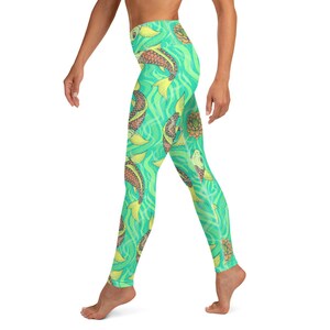 Multi Small Design White Yoga Pants High Waisted Beautiful Koi and Lotus Flower Design Japanese Koi Fish /& Lotus Flower Yoga Leggings