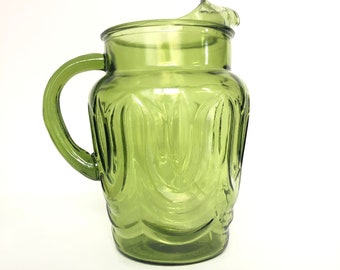 ゴージャスなヴィンテージ エメラルド グリーン ガラス ピッチャー