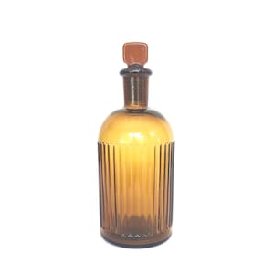 Antique WELLCOME CHEM WORKS Amber Glass 12oz Chemists Bottle