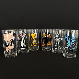 Juego de 6 vasos vintage para cócteles, jugos y agua de la serie coleccionable PEPSI de 11 oz de los Looney Tunes (Warner Brothers c1975) - Vintage Kitchen