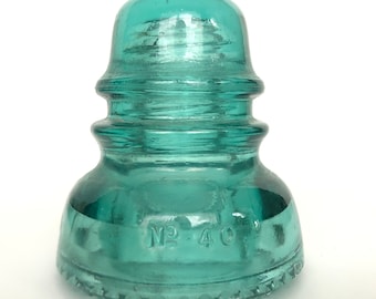 Details about   Vintage GREEN Hemingway Glass Insulator Made in USA  #40 