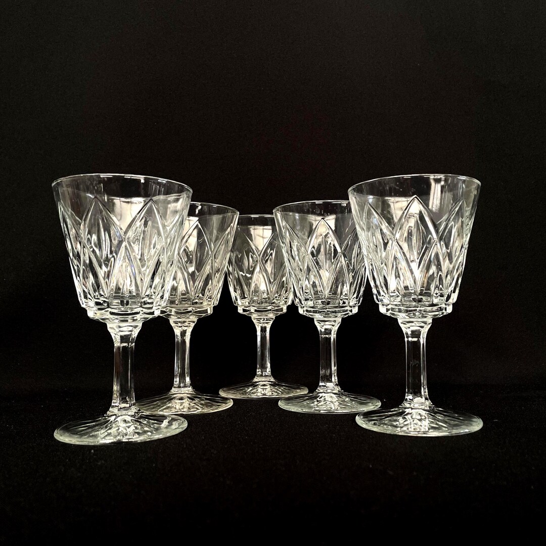 Set of 5 Vintage VMC Reims French Harlequin Crystal 4.5oz Wine Cocktail ...