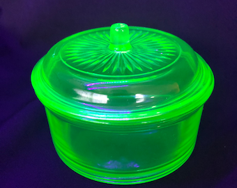 Vintage Hazel Atlas Green Depression Vaseline Glass Covered Dish - Retro Kitchen - Vintage Kitchen
