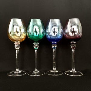 Rainbow of 4 wijncocktailglazen van 17 oz met lange steel - retro glaswerk