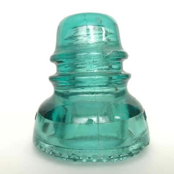 Vintage Hemingway No.40 Turquoise Glass Insulator - Vintage