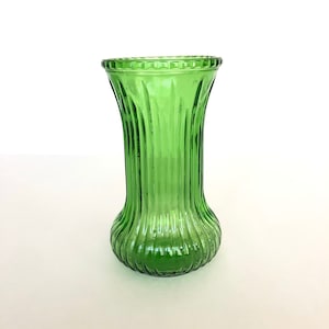 Cute Little Vintage E.O. Brody Co. Emerald Green Vertically Ribbed Glass Bouquet Vase