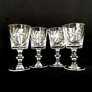 Set of 4 Heavy Quality Etched Pinwheel Crystal 5oz Wine Cocktail Glasses - Vintage Barware - Vintage Crystal