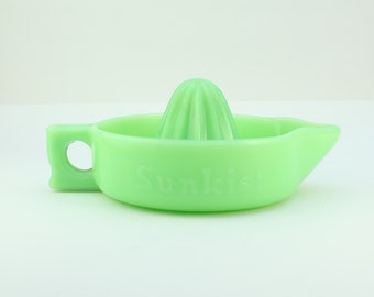 Vintage Sunkist Jadeite Uranium Glass Juicer - Citrus Reamer c1930s