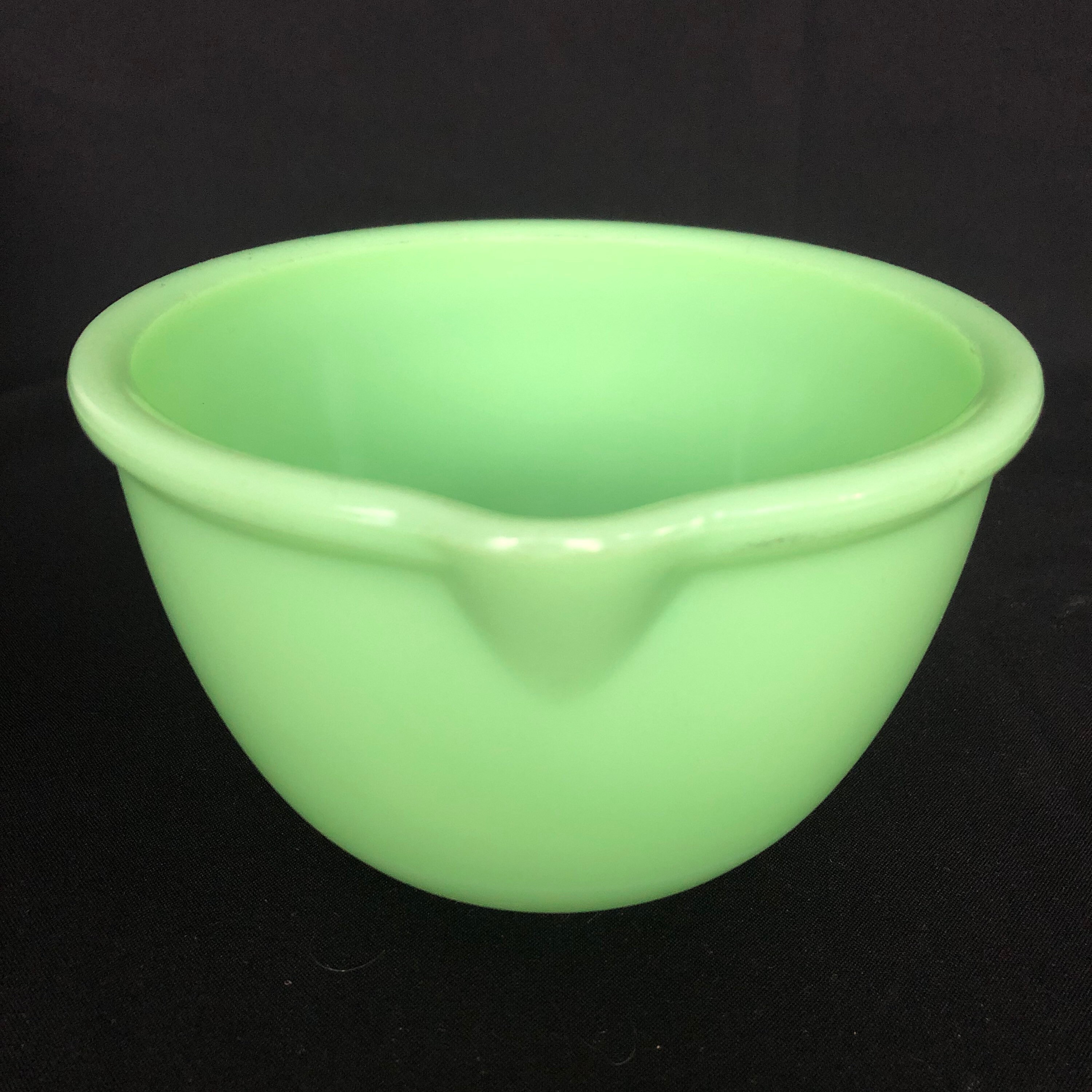 Vintage Jadeite Uranium Thick Glass Mixing Bowl With Spout Etsy