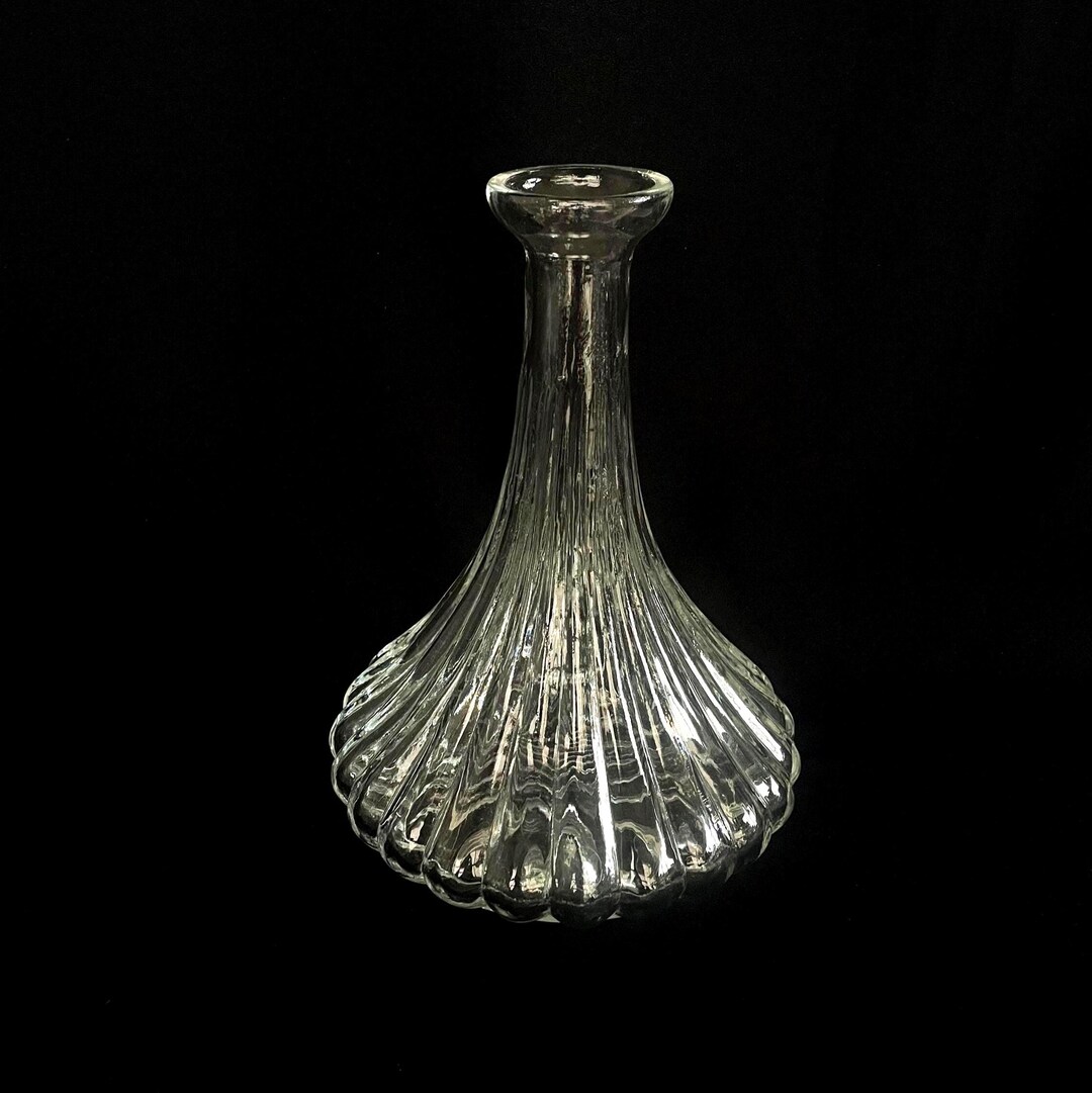 Vintage Clear Ribbed Glass 35oz Carafe / Decanter - Etsy