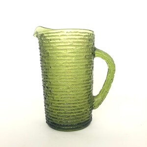 Vintage Soreno&#39; Avocado Green Textured Glass 26oz Pitcher by Anchor Hocking