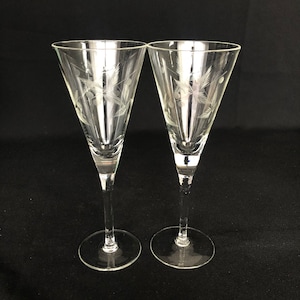 2 Vintage Etched 7oz Champagne Cocktail Flutes - Vintage Etched Barware - Retro Barware