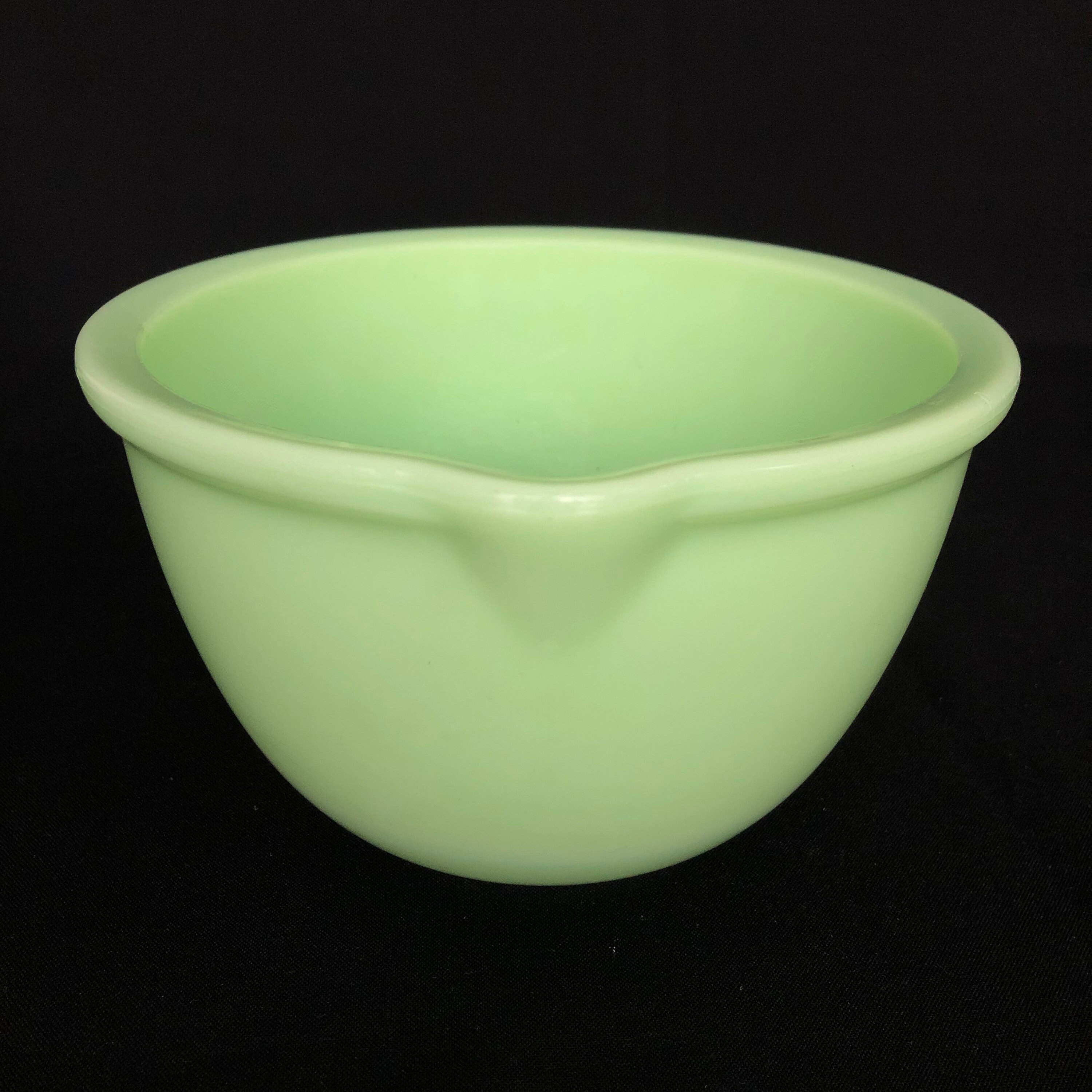 Vintage Jadeite Uranium Thick Glass Mixing Bowl With Spout Etsy