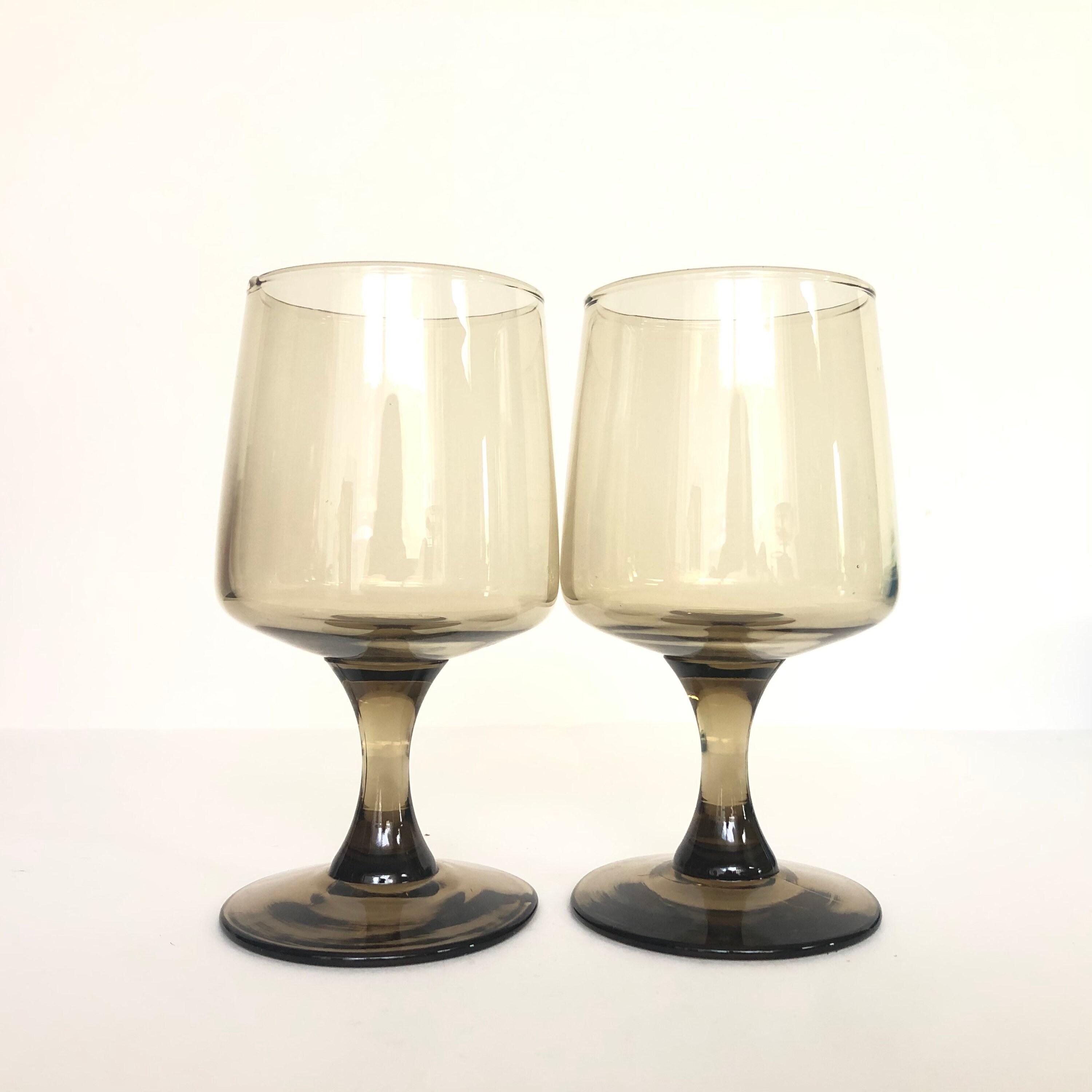 Paar MCM Groovy Retro 70's Smoky Grey Glass 11oz Weingläser - Vintage Barware