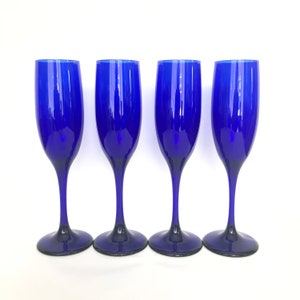 4 Vintage Cobalt Blue Glass Long Stemmed 6oz Flautas - Libbey Glassware - Vintage Barware - Retro Barware