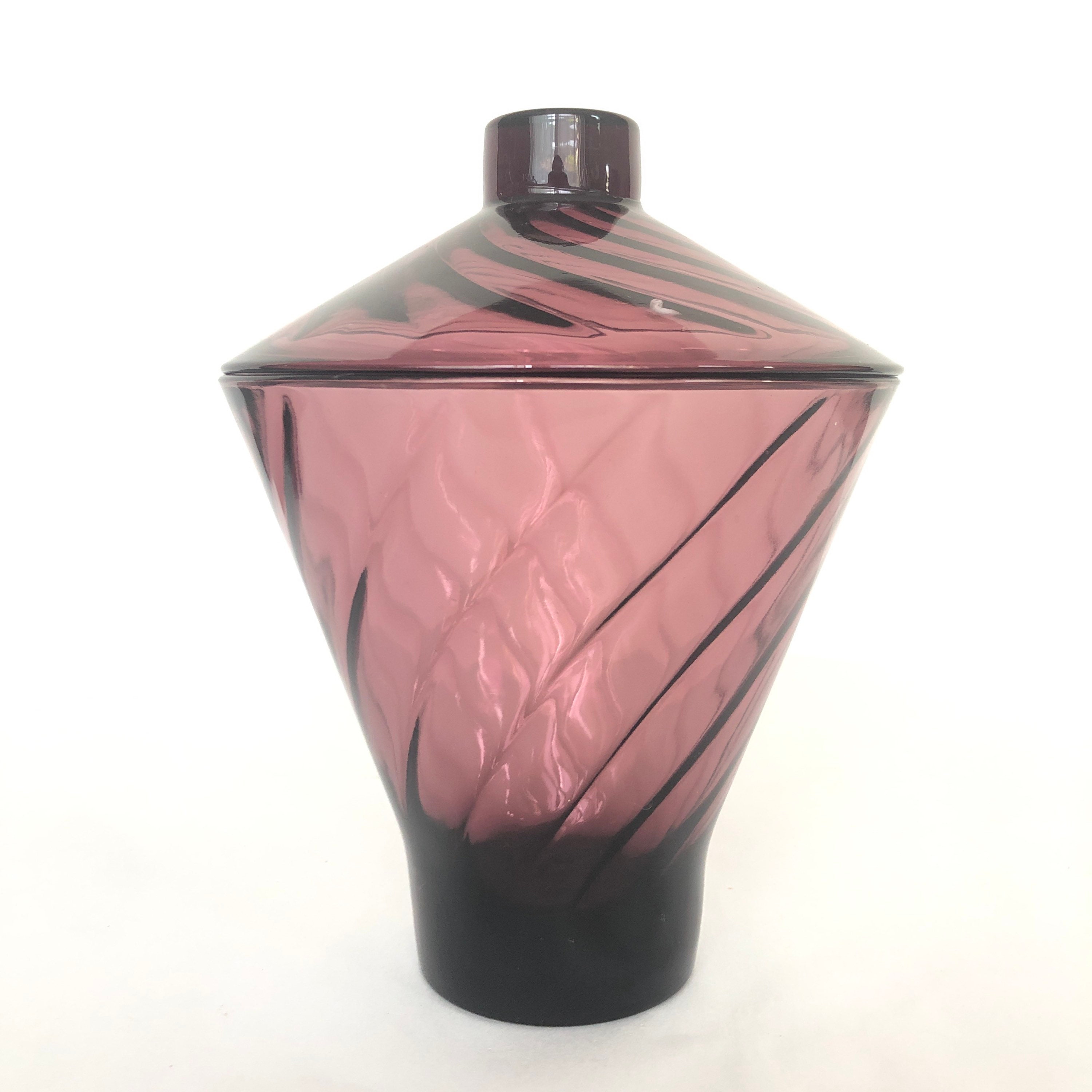 紫色の渦巻き模様ガラス皿 紫色の渦巻き模様ガラス皿 紫色の渦巻き模様ガラス皿 - メルカリ