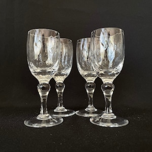 Set of 4 Vintage Optic Tear Drop 2oz Aperitif Digestif Liqueur Glasses - Vintage Barware - Retro Barware