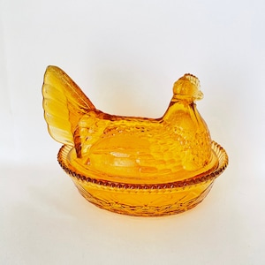 Vintage Golden Amber Glass Hen on Nest - Covered Dish