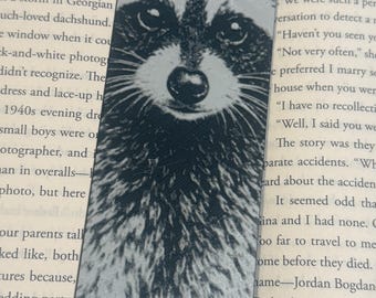 Raccoon Bookmark – Raised Textured 3D Printed Cute Animal Art Gift for Readers, Pencil Style Wildlife Bookmark
