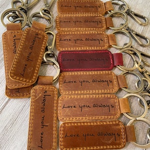 Porte-clés personnalisé avec écriture manuscrite, porte-clés en cuir véritable, cadeau en relief, porte-clés personnalisé, cadeau pour la maison, porte-clés image 5