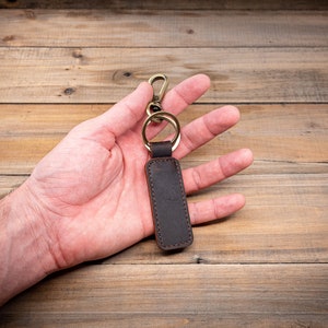 Porte-clés personnalisé avec écriture manuscrite, porte-clés en cuir véritable, cadeau en relief, porte-clés personnalisé, cadeau pour la maison, porte-clés image 9