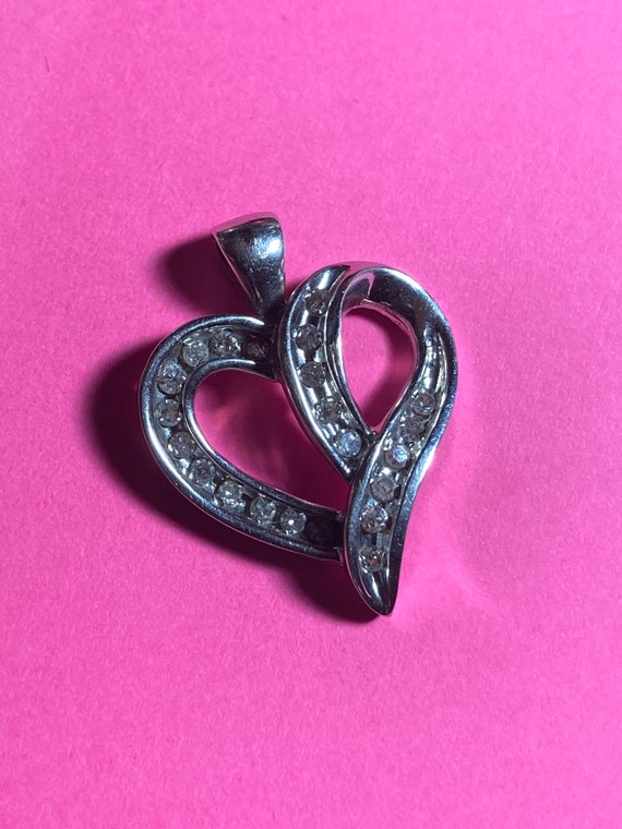 10k diamond heart pendant in 10k solid white gold. - image 7