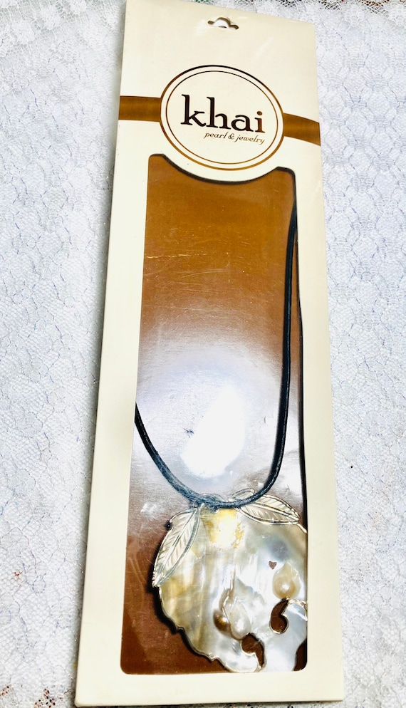 14k freshwater shell pendant necklace Blister pea… - image 9