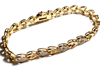 ◎D moment ◎ Voluntad BH Gold Heart Bracelet (925 Silver)_2 Heart Link Bracelet. Gold Plated Over Sterling Silver. 925