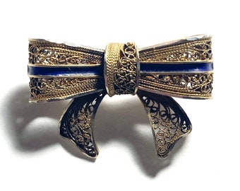 Victorian enameled bow brooch. Gold vermeil over silver. Antique era 1837-1860. Gift for her.