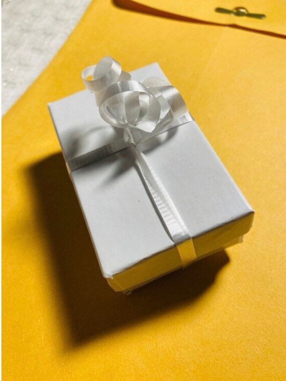 Signed Miriam Haskell red twist bead choker neckl… - image 10