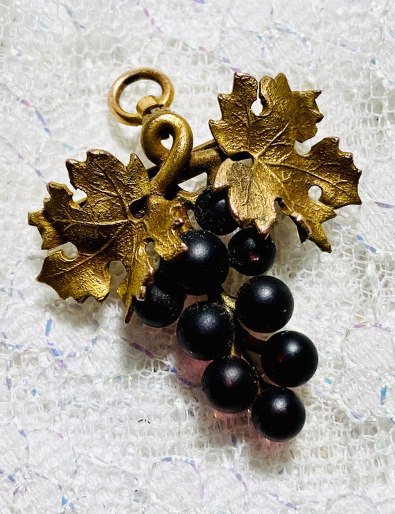 Georgian 15k & pinchbeck grape cluster brooch. 15… - image 5